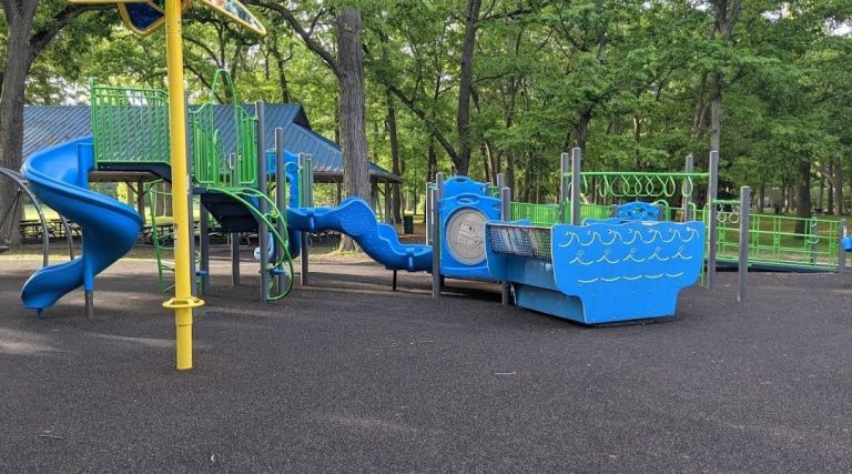 Canatara Park sarnia 2 768x427