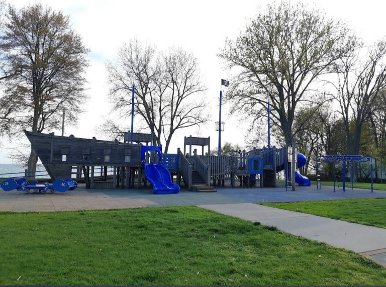 Childrens pirate castle harrow 1 768x571