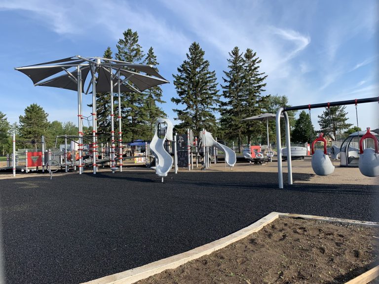 boulevard lake park thunder bay 1 768x576