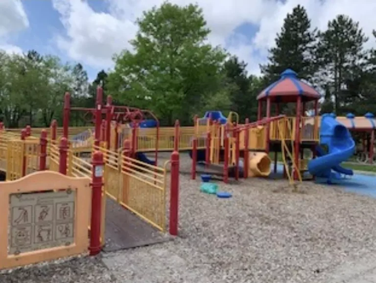 boulevard park tottenham 3 6502541e90490 768x579