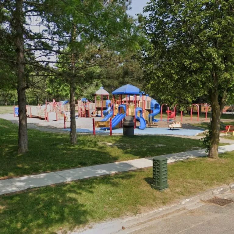 boulevard park tottenham 5 6502541746ae3 768x768