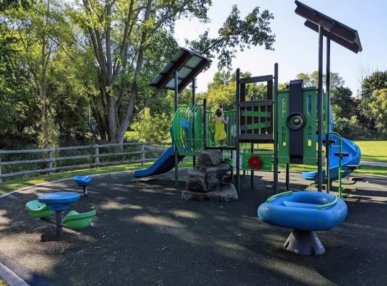 chelsea green park london 2 64fbd1fd0e170 768x568