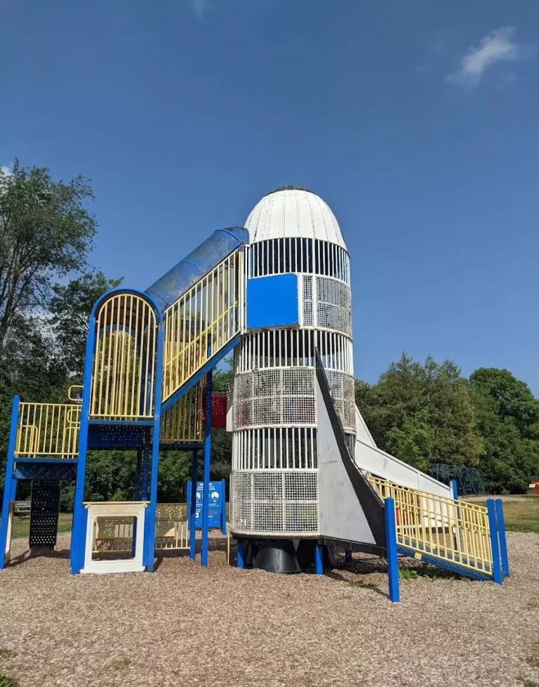 churchill park cambridge 3 64f7910805640 768x978