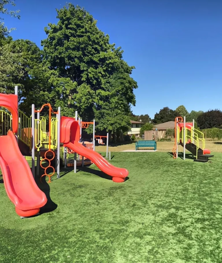 glengate park niagara 3 65034d832f3f6 768x911