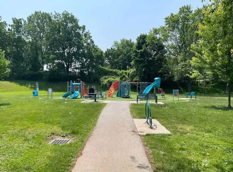 grey robinson park niagara 5 6503450b83c76 768x566