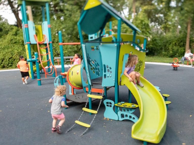 oak elm park windsor 1 768x576